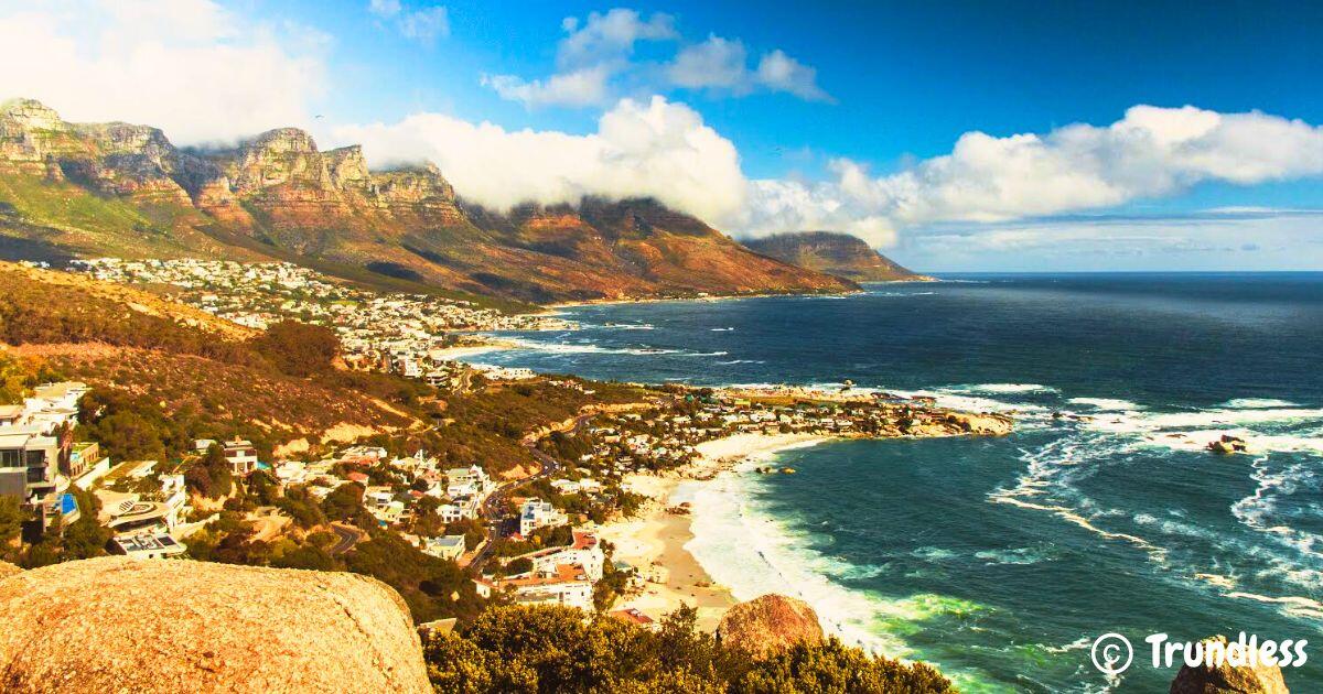 southafrica-capetown-scenic-beach-view-campsbay