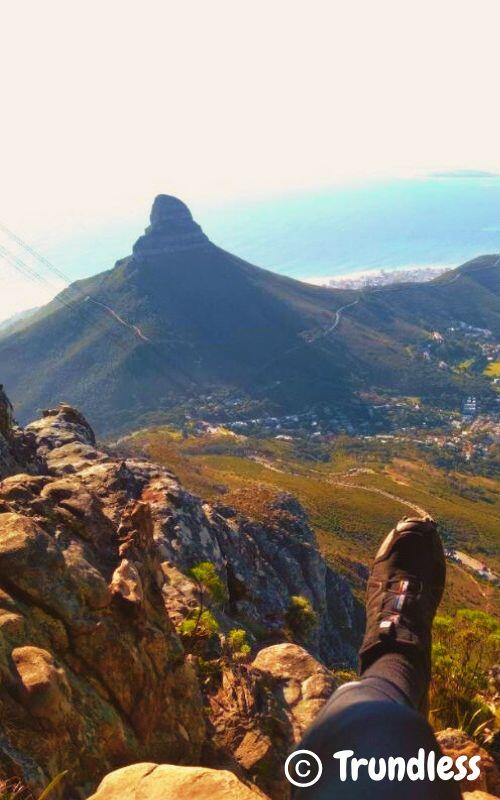 southafrica-capetown-view-of-lions-head-mountain